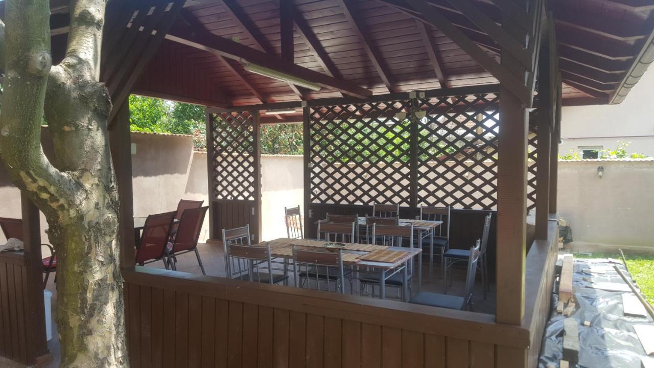 فندق Călimăneştiفي  Vila Alex المظهر الخارجي الصورة