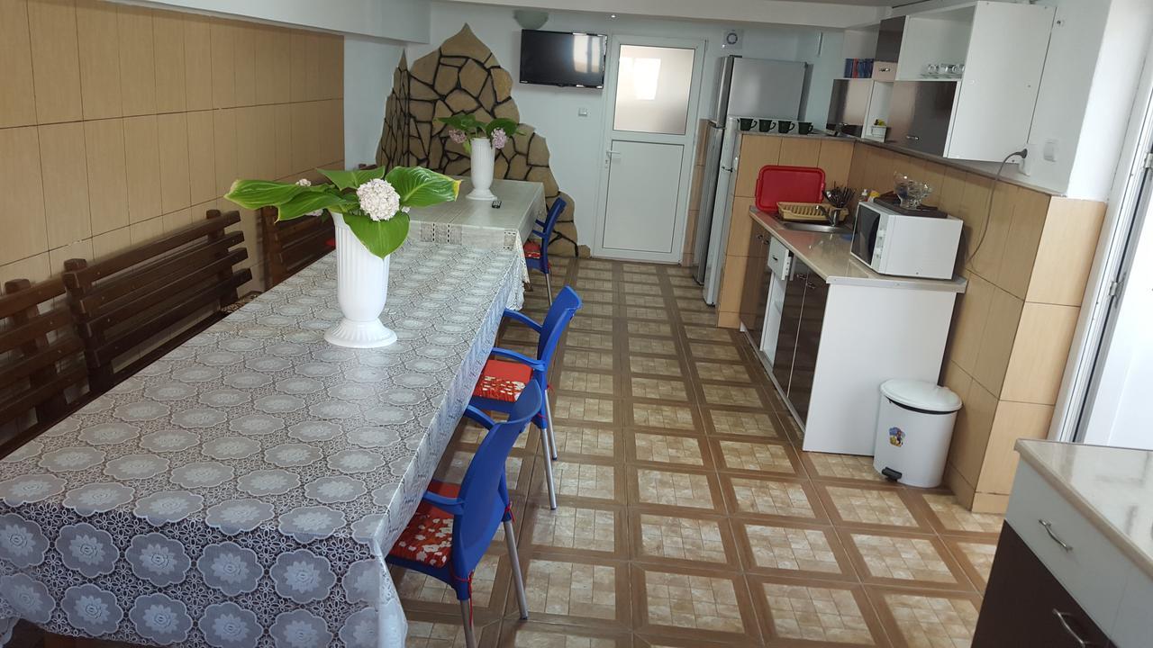 فندق Călimăneştiفي  Vila Alex المظهر الخارجي الصورة